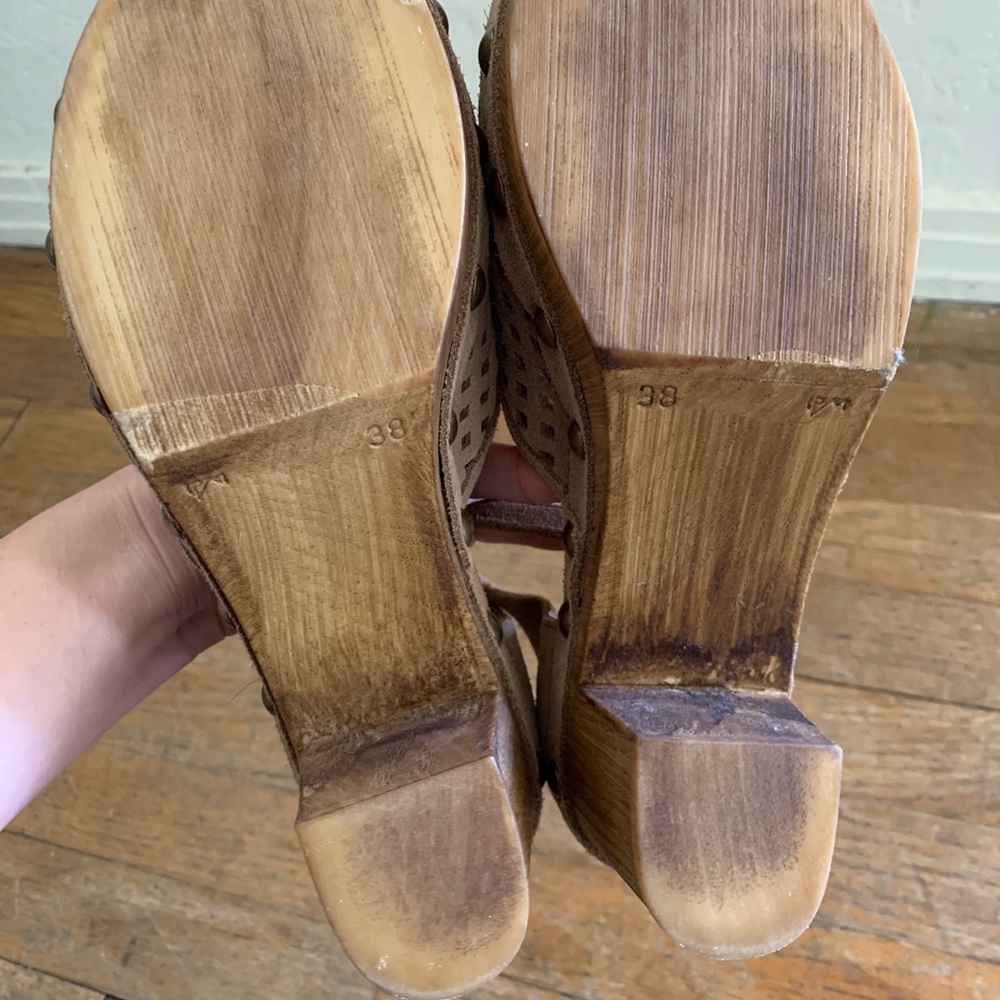 Suede clogs - Picture 7 of 8
